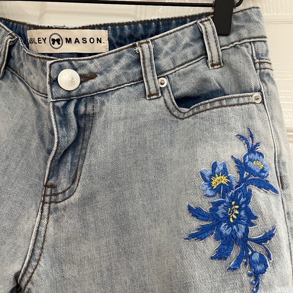 Low-Rise Distressed Floral Embroidered Jean